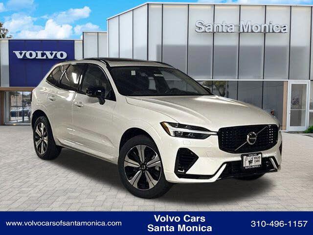 2025 Volvo XC60 Plug-In Hybrid Recharge T8 Core Dark Theme eA
