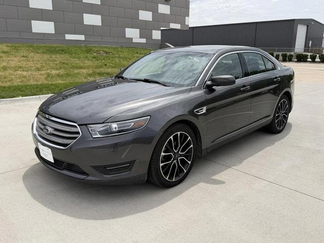 2017 Ford Taurus SEL