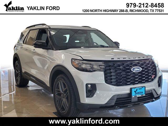 2026 Ford Explorer ST AWD