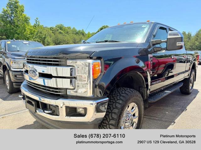 2017 Ford Super Duty F-350 SRW Lariat