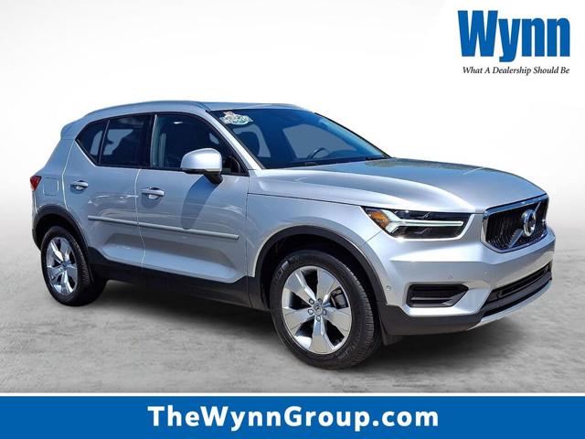 2019 Volvo XC40 T5 Momentum AWD