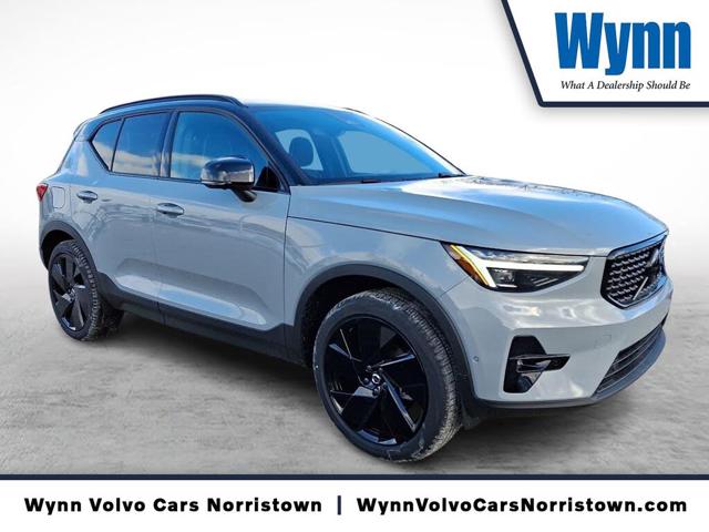 2026 Volvo XC40 B5 Ultra Black Edition AWD