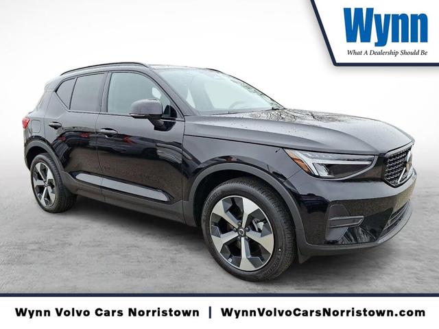 2026 Volvo XC40 B5 Core AWD