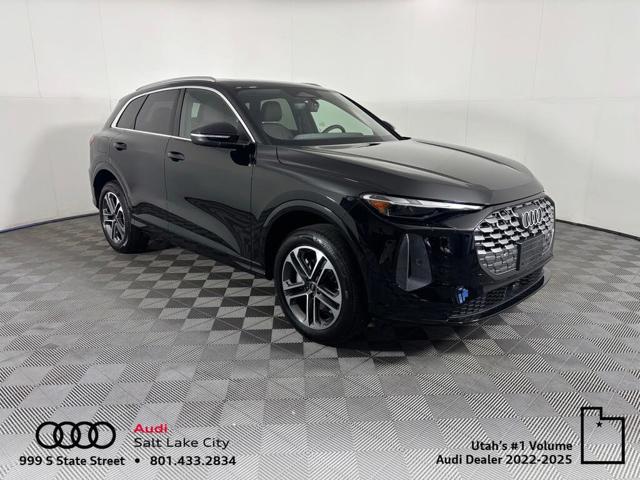 2026 Audi Q5 quattro Premium TFSI