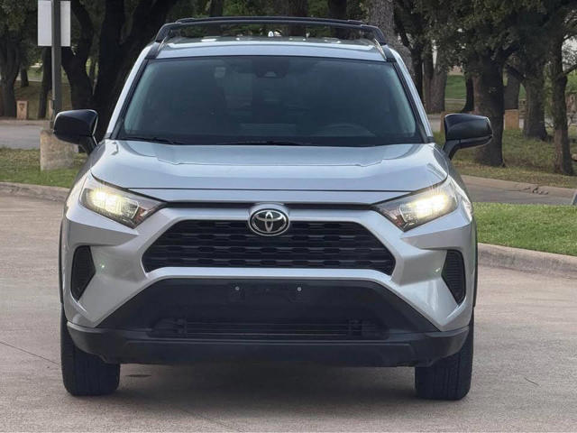 2020 Toyota RAV4 LE FWD