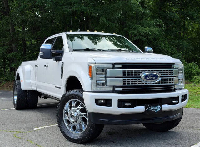 2019 Ford Super Duty F-350 DRW Platinum