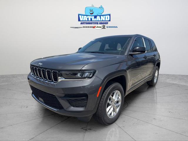 2026 Jeep Grand Cherokee Laredo 4WD
