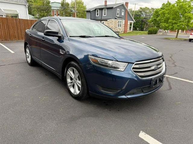 2016 Ford Taurus SE