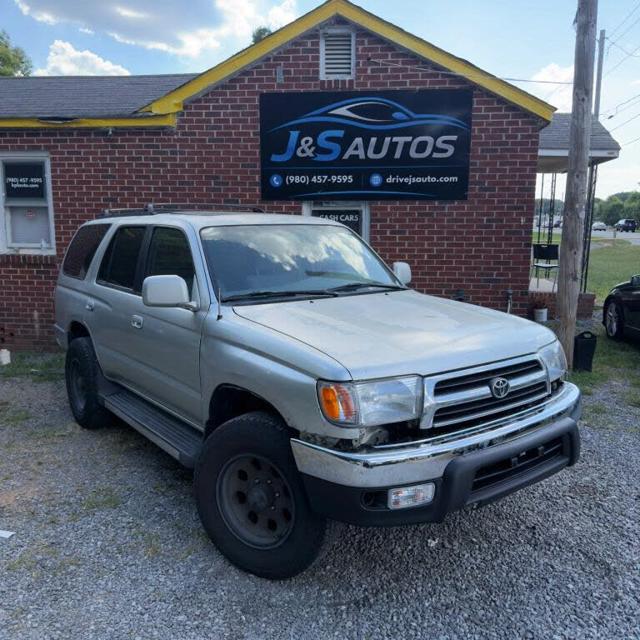 1999 Toyota 4Runner SR5