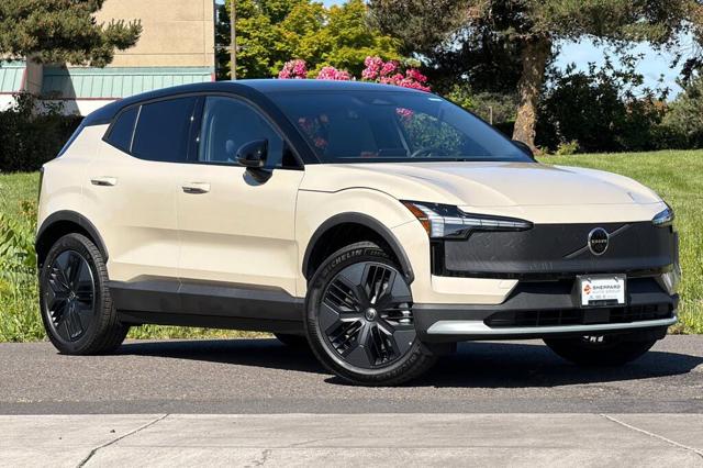 2026 Volvo EX30 Cross Country Twin Ultra