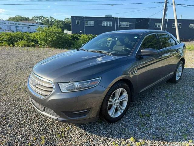 2018 Ford Taurus SEL