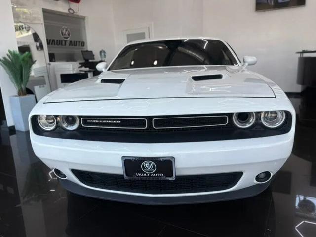 2016 Dodge Challenger SXT Plus