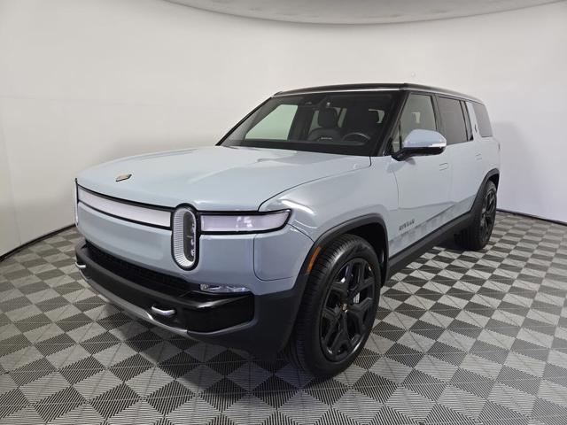 2024 Rivian R1S Adventure