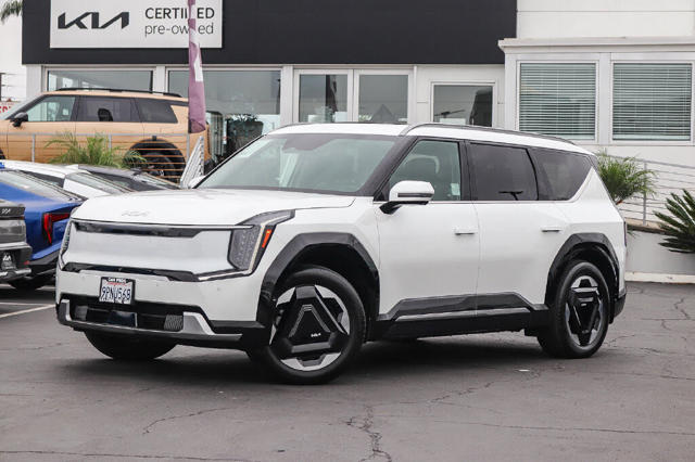 2024 Kia EV9 Land